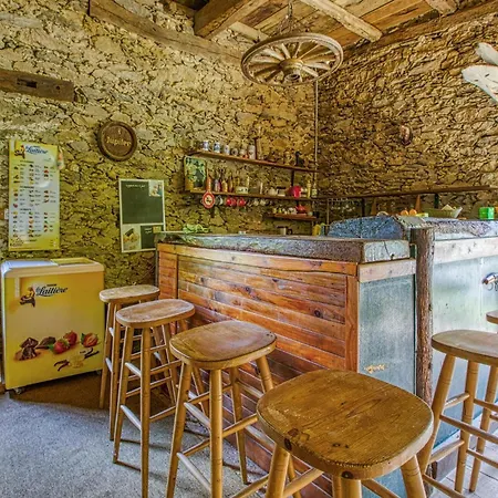 2 Bedroom Nice In Bourgnounac Vakantiehuis